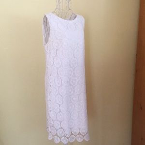 EUC Eliza J size 14 White Lace Shift